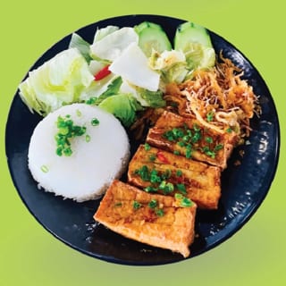 C11 MARINATED FRIED LEMONGRASS TOFU, SHREDDED FRIED TARO & VEGGIE EGGROLL / Cơm Đậu Hủ Xả, Bì Chay & Chả Giò