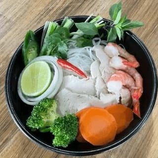PG2 CHICKEN BREAST & SHRIMP / Phở Gà Và Tôm