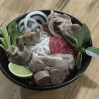 BBH8 OXTAIL, STEAK COMBO BBH / BBH Đuôi Bò & Bò Tái.